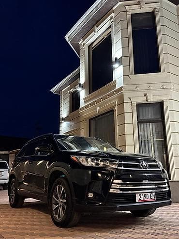 geely coolray 2025: Toyota Highlander: 2018 г., 3.5 л, Автомат, Бензин — 1