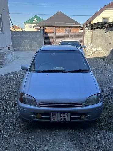 бир: Toyota Starlet: 1996 г., 1.3 л, Кол менен иштөөчү, Бензин, Хетчбек — 2