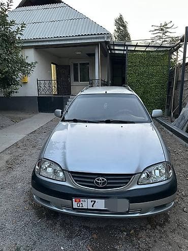 Toyota Avensis: 2002 г., 1.8 л, Механика, Бензин, Универсал — 1