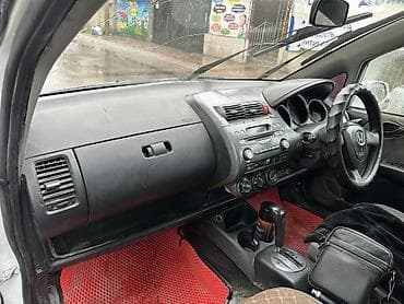 Унаа сатуу: Honda Fit: 2002 г., 1.3 л, Вариатор, Бензин, Хетчбек — 5