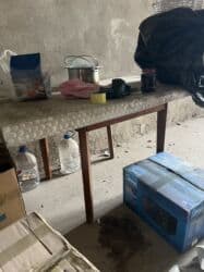 купить бу мебель: Продаю старую мебель О ценах : Диван 3000 сом Стол 800 сом 3еркало — 3