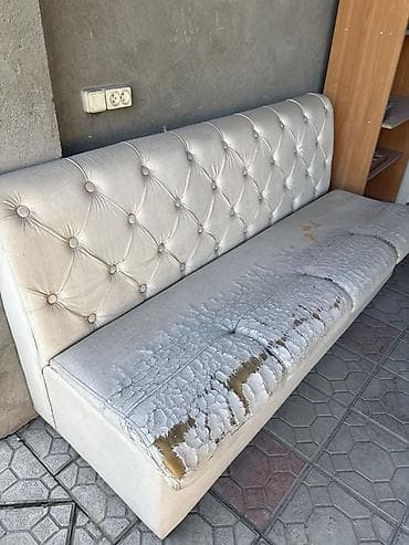 Кухонный мягкий уголок, Б/у, Другой материал, цвет - Белый