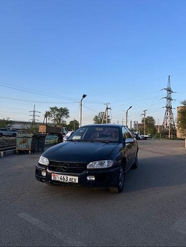 Opel Omega: 1998 г., 1.8 л, Кол менен иштөөчү, Бензин, Седан