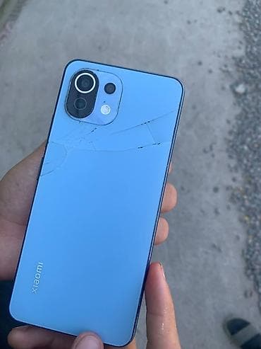 poco x4 gt: Xiaomi mi 11 Lite 128гб. Из минусов задняя крышка разбита и неровно — 1