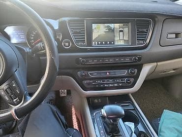 kia carnival 2021: Kia Carnival: 2017 г., 2.2 л, Автомат, Бензин, Минивэн — 9