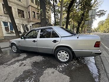124 мерсадес: Mercedes-Benz W124: 1992 г., 2.3 л, Механика, Бензин, Седан — 4