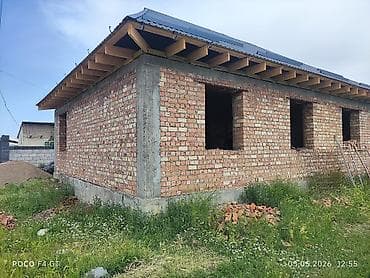 кок жар ул тулеева: Продаётся одноэтажный дом (коробка) из кирпича. Характеристики: - — 8