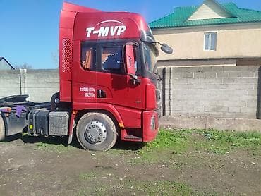 mersedes c 200: Тягач, Shacman, 2021 г., Тентованный — 2