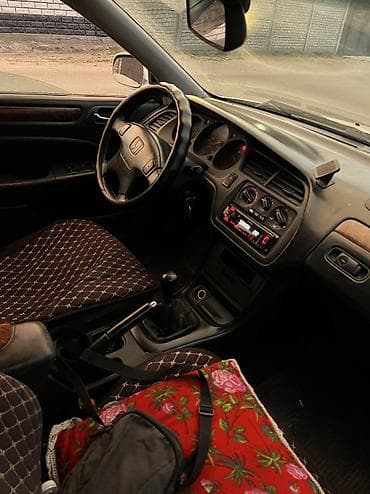e2 byd: Honda Accord: 2002 г., 1.8 л, Механика, Бензин, Седан — 7