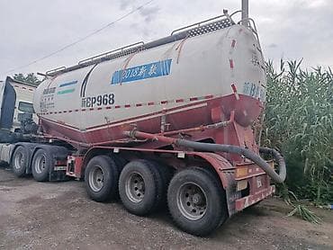 Полуприцеп-цементовоз (цистерна для сыпучих материалов) 3-осный -