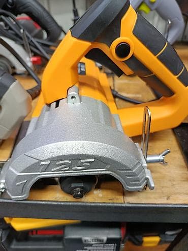 Генераторлор: Электрическая ручная фрезерная машина (кромочный/погружной фрезер) под — 1