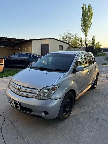 santa fe 2017: Toyota Ist: 2003 г., 1.3 л, Автомат, Бензин, Хэтчбэк — 2