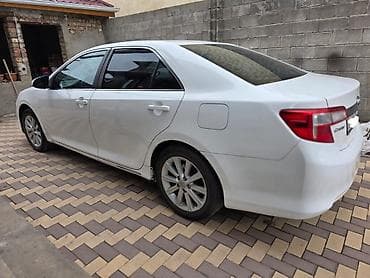 camry 10: Toyota Camry: 2014 г., Гибрид — 2