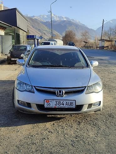 h: Honda Civic: 2005 г., Автомат, Седан — 3