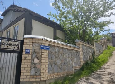 дом баткен: Дача, 173 м², 7 комнат, Собственник, Старый ремонт — 3