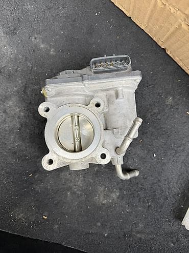 дроссель тойота: Дроссельная заслонка Toyota Оригинал — 2