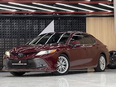 Toyota Camry: 2018 г., 2.5 л, Автомат, Гибрид, Седан