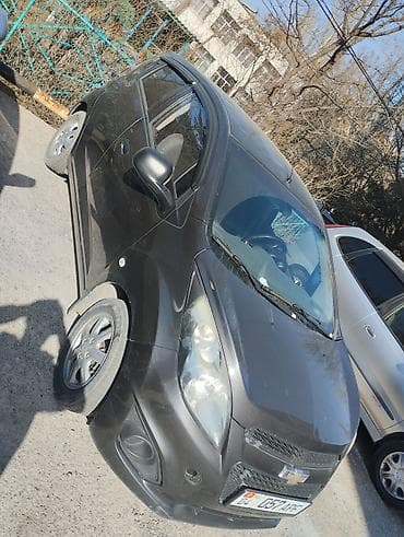 не едит: Chevrolet Spark: 2014 г., 1 л, Автомат, Газ, Хэтчбэк — 3
