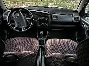 infinity fx35: Volkswagen Golf: 1993 г., 1.8 л, Механика, Бензин, Хэтчбэк — 5