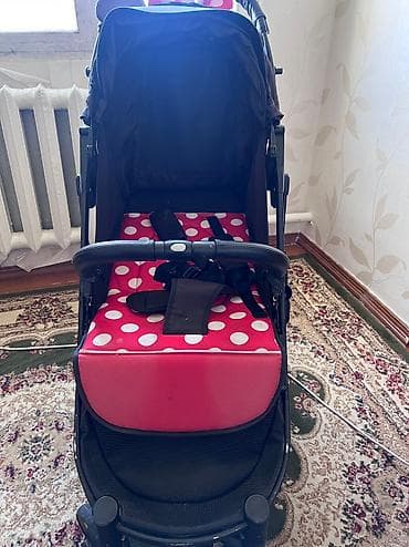 Детская коляска в хорошем состоянии ванночка для купания в подарок