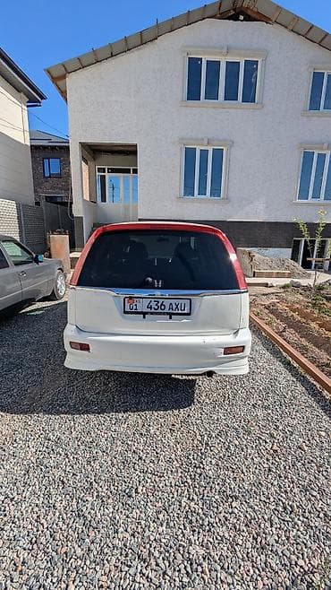 китайский бусик: Honda Stream: 2001 г., 2 л, Автомат, Бензин, Минивэн — 4