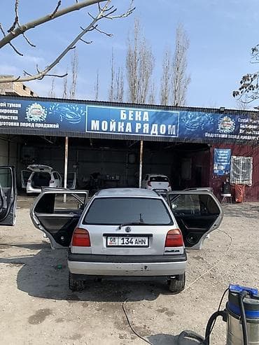 кулиса 124: Volkswagen Golf: 1993 г., Бензин, Хэтчбэк — 5