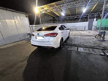 Kia Cerato: 2017 г., 1.6 л, Автомат, Дизель, Седан