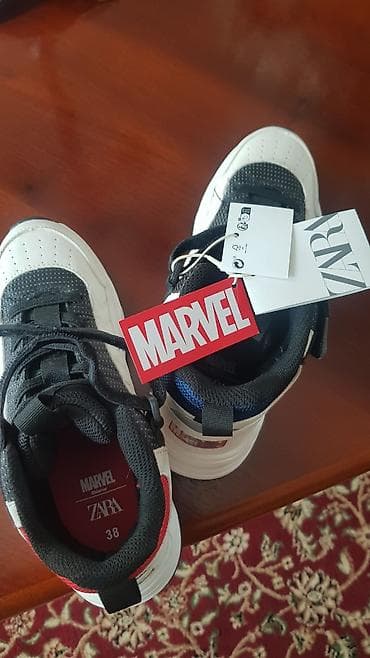 Кроссовки ZARA x Marvel, размер 38. - Лицензионная коллаборация — 3