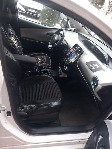 тойота приус с: Toyota Prius: 2019 г., 1.8 л, Вариатор, Гибрид, Лифтбек — 8