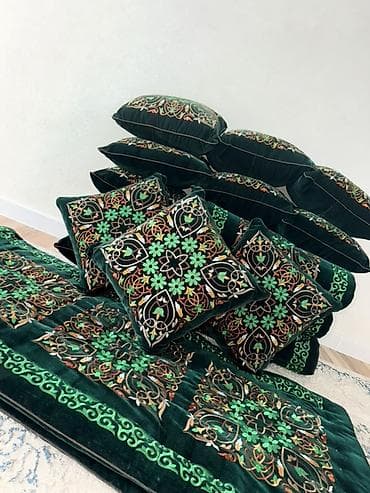 Подушки: Комплект жер тошоков и декоративных подушек в этно стиле — 2
