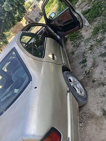 тойота приус с: Nissan Primera: 1992 г., 1.8 л, Механика, Бензин, Седан — 6