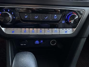 гене: Hyundai Sonata: 2018 г., 2 л, Автомат, Газ, Седан — 4