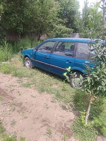 Транспорт: Volkswagen Passat Variant: 1991 г., Универсал — 5