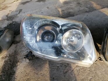 брендовые оригинальные часы: Передняя левая фара Toyota Б/у, Оригинал — 1