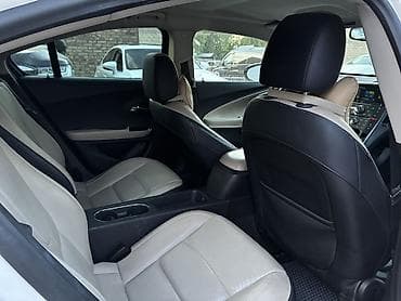 Продажа авто: Chevrolet Volt: 2012 г., 1.4 л, Автомат, Гибрид, Хэтчбэк — 10