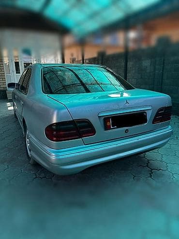 w210 2 2: Mercedes-Benz E-Class: 2001 г., 2.6 л, Автомат, Бензин, Седан — 3