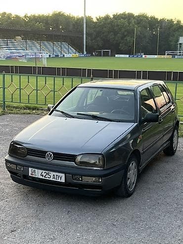 гольф 1997: Volkswagen Golf: 1993 г., 1.6 л, Механика, Бензин, Хэтчбэк — 7