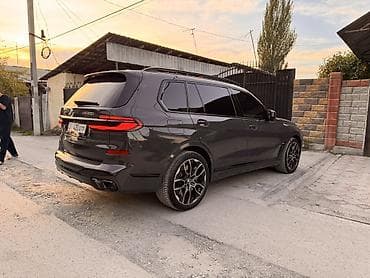 купить фары на гольф 4: BMW X7: 2024 г., 4.4 л, Автомат, Гибрид, Внедорожник — 7