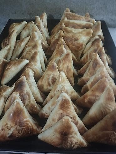 Азык-түлүктөр: Самса треугольная из слоёного теста - Румяная слоёная самса — 1