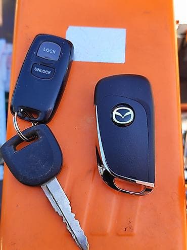 Ключ Mazda