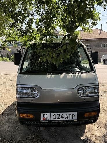 Daewoo Damas: 2025 г., 0.8 л, Механика, Бензин, Минивэн at lalafo.kg Daewoo Damas: 2025 г., 0.8 л, Механика, Бензин, Минивэн