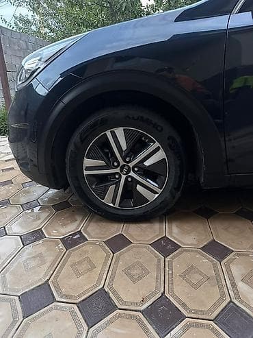 byd e7: Kia Niro: 2017 г., 1.6 л, Автомат, Гибрид, Кроссовер — 6