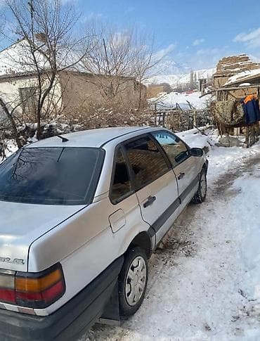 Volkswagen Passat: 1987 г., 1.8 л, Механика, Бензин, Седан — 2