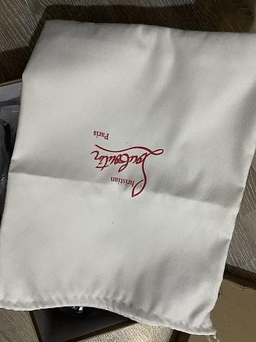 Мужская обувь: Мужские кроссовки, 41, Christian Louboutin, Б/у, цвет - Черный, Платная доставка — 4