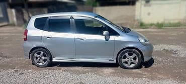 фит рестайлинг: Honda Fit: 2002 г., 1.3 л, Вариатор, Бензин, Хэтчбэк — 2