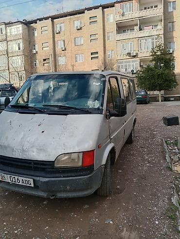 авто в такси: Ford Transit: 1995 г., 2.5 л, Механика, Фургон — 3