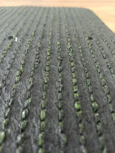 цена искусственного газона для футбольного поля: Искусственный газон для футбольных полей, искусственный газон для мини — 18