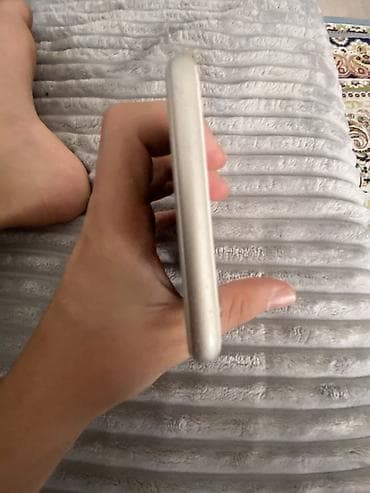 redmi 10 128: IPhone 6, золотистый Характеристики по скриншотам: - Модель: iPhone 6 — 4