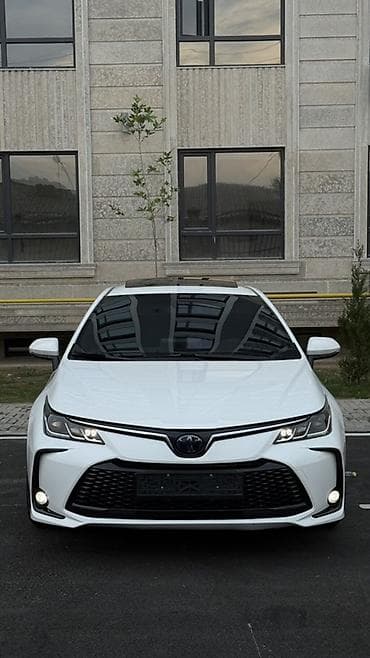 dio 27: Toyota Corolla: 2022 г., 1.8 л, Вариатор, Гибрид, Седан — 1