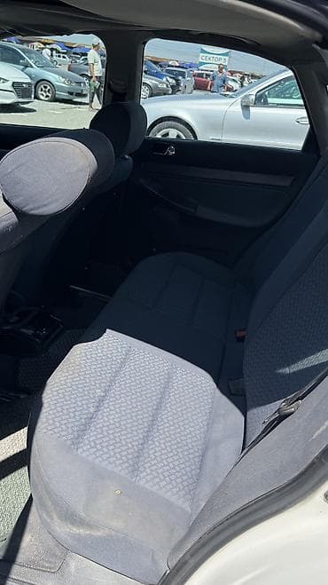 k doo: Audi A4: 1996 г., 1.6 л, Автомат, Бензин, Седан — 3
